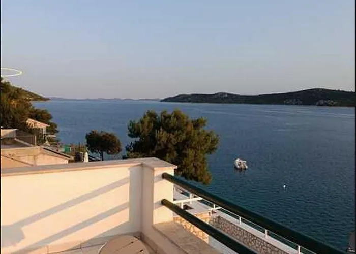 Draga Apartman Grebastica